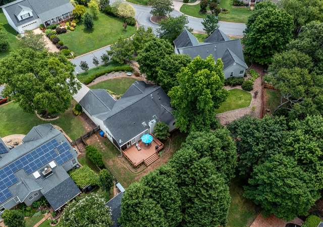 Photo of 3 Quail Meadow Ln, Greenville, SC 29617-7326