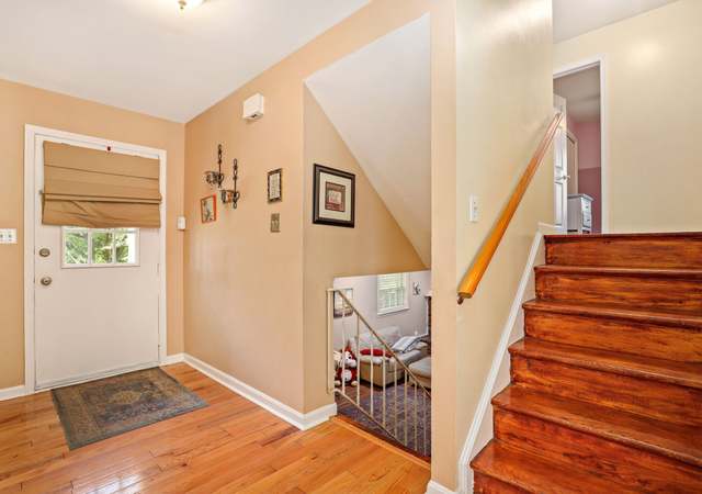 Photo of 24808 Shrubbery Hill Ct, Damascus, MD 20872