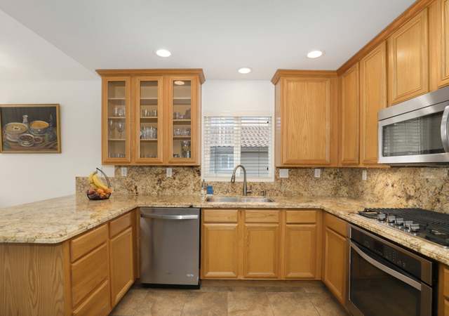 Photo of 6377 Alexandri Cir, Carlsbad, CA 92011