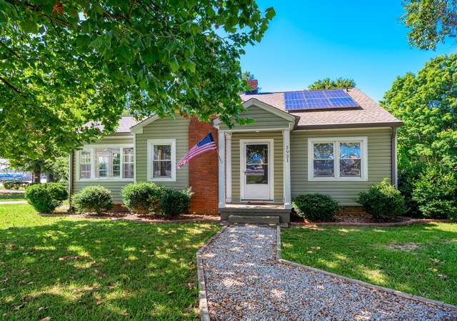 Photo of 1931 N Pleasantburg Dr, Greenville, SC 29609-4025