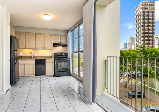 Photo of 620 Mccully St #503, Honolulu, HI 96826