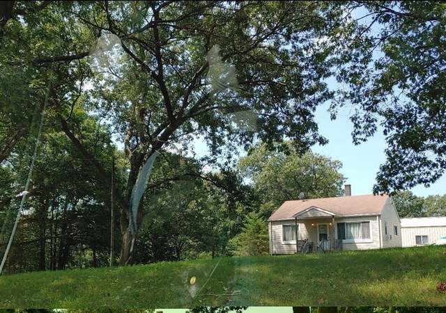Property at 6820 S 17250 Rd E, Pembroke Twp, IL 60958, 3 beds, 1 bath