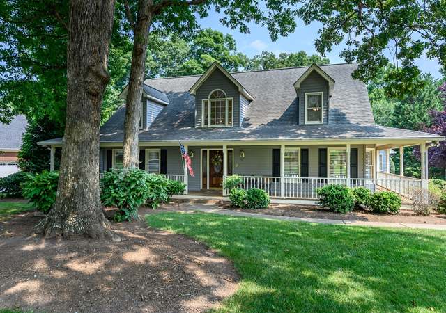 Photo of 210 E Cranberry Ln, Greenville, SC 29615-5502