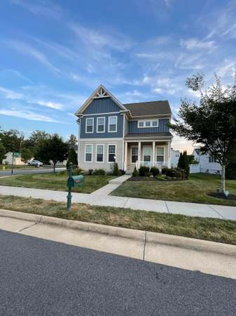 Photo of 11913 Blue Violet Way, Bristow, VA 20136