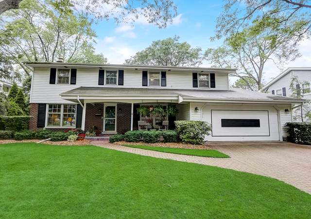 Photo of 1516 Executive Ln, Glenview, IL 60026