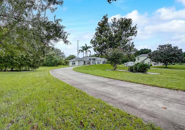 Photo of 18007 Victorian Dr, Clermont, FL 34715
