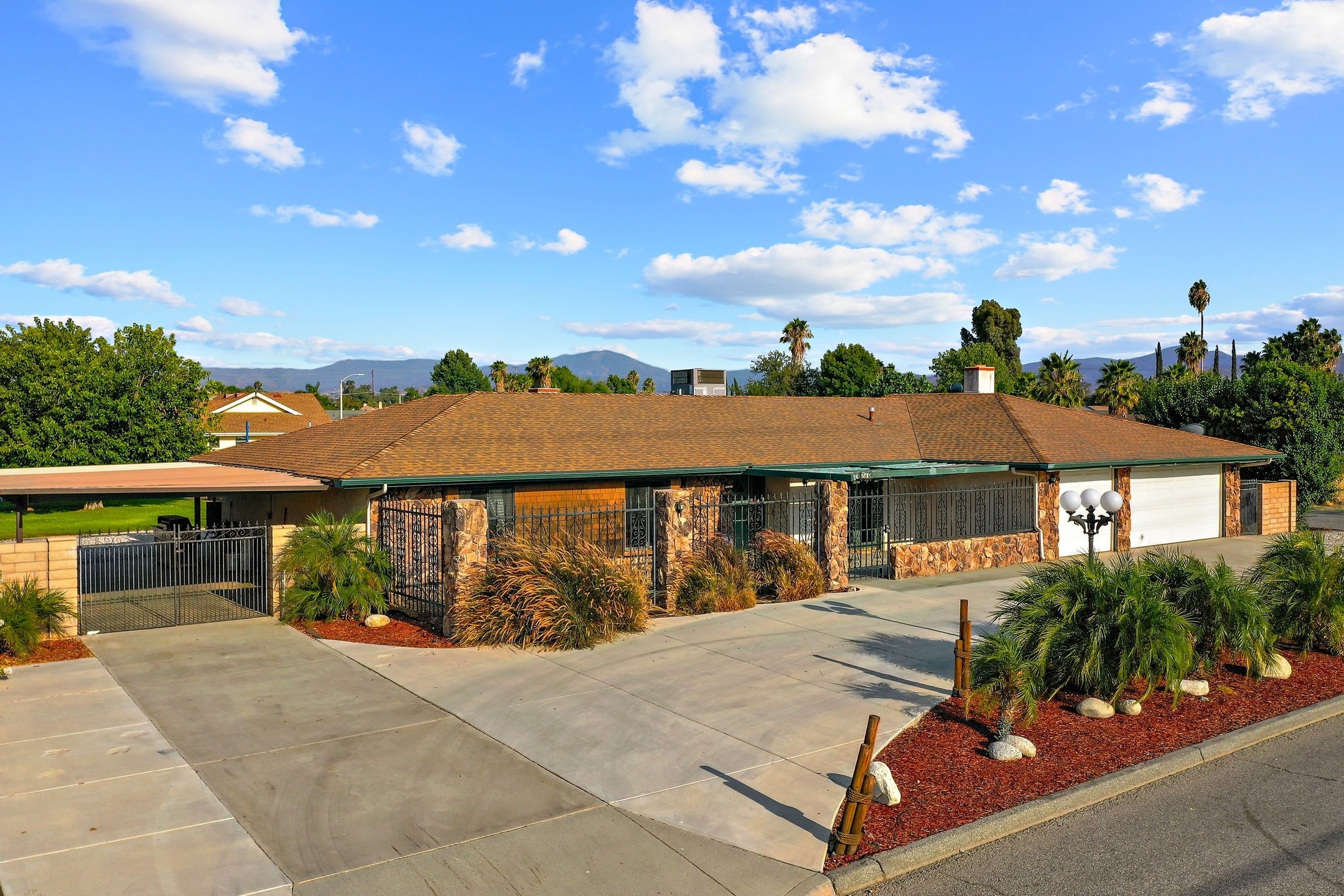 210 N Hemet St, Hemet, CA 92544 MLS SW21188927 Redfin