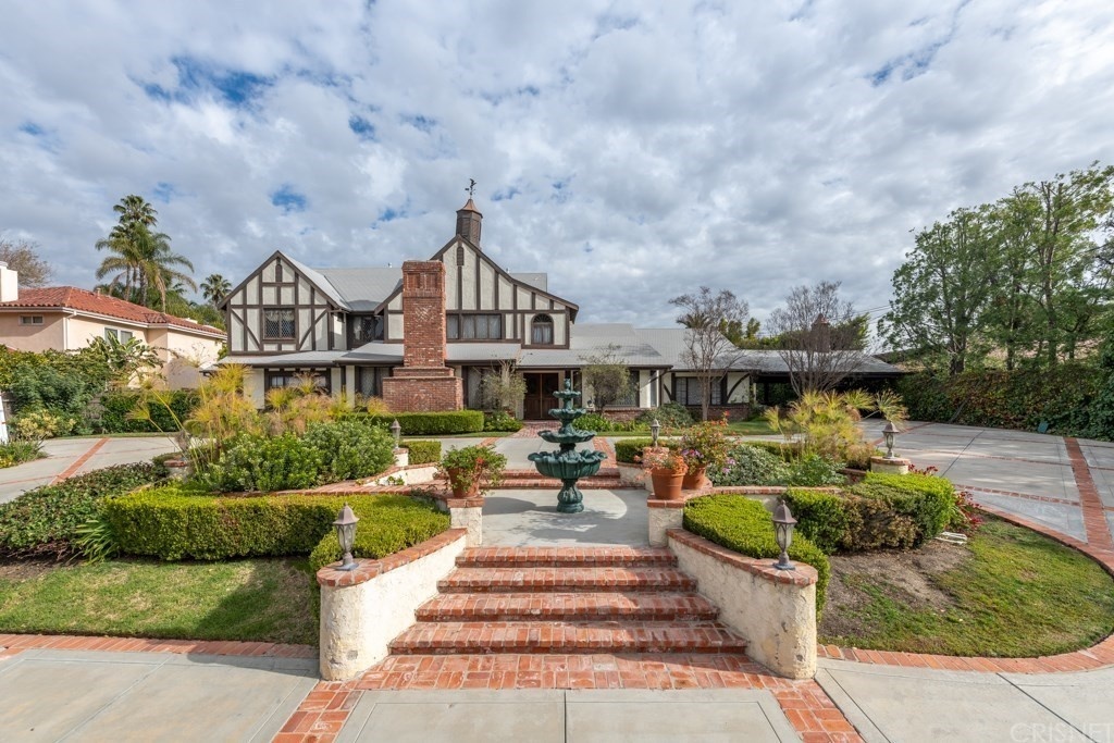 4640 Petit Ave Encino Ca 91436