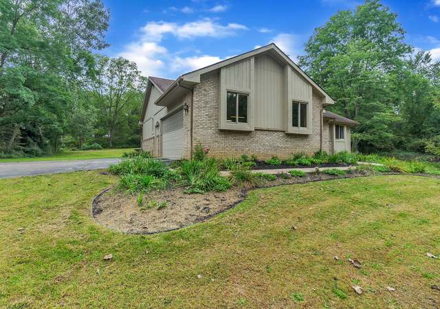 Photo of 4095 Arlen Dr, Hartland, MI 48353