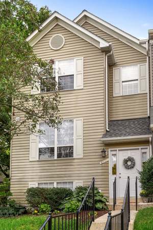 Photo of 6111 Little Foxes Run, Columbia, MD 21045