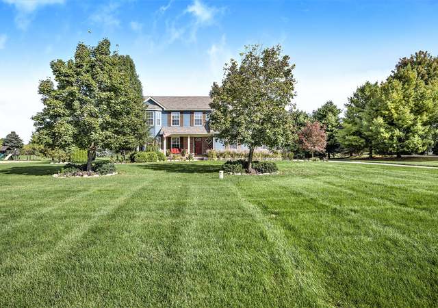 Photo of 367 Meadowind Ct, Pinckney, MI 48169