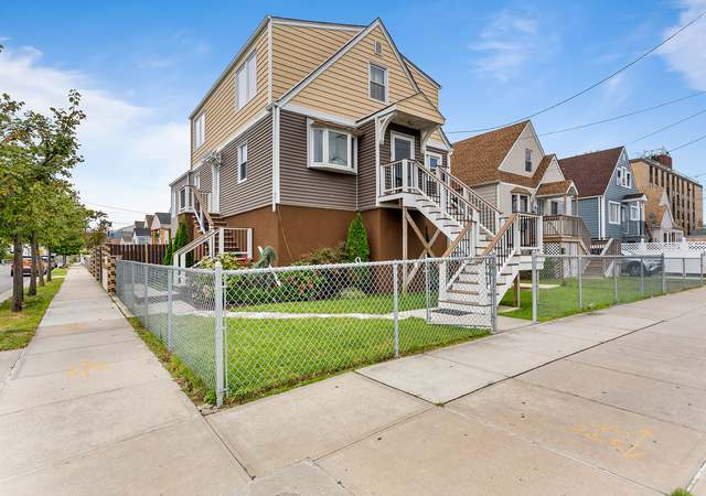 Photo of 63-03 Beach Channel Dr, Arverne, NY 11692