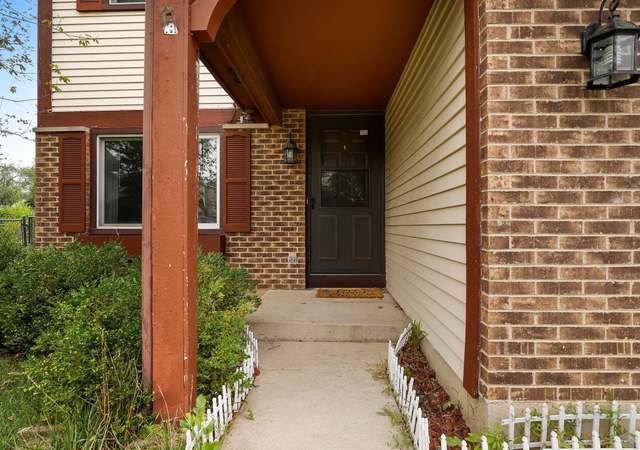 Photo of 528 Surf Ct, Wheeling, IL 60090