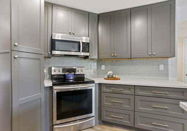 Photo of 6866 Pear Tree Dr, Carlsbad, CA 92011