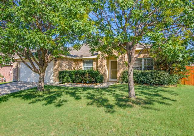 Photo of 1113 Lindstrom Dr, Fort Worth, TX 76131