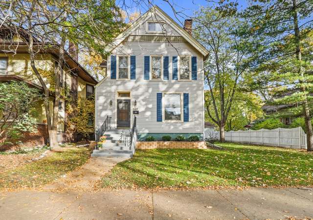 Photo of 1137 Elmwood Ave, Evanston, IL 60202
