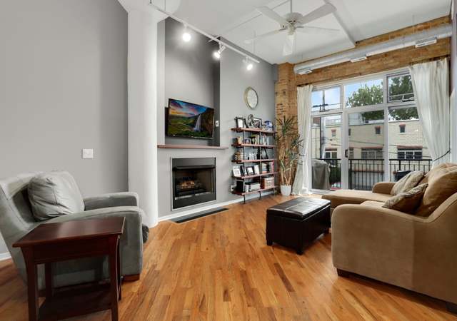 Photo of 1801 W Larchmont Ave #210, Chicago, IL 60613