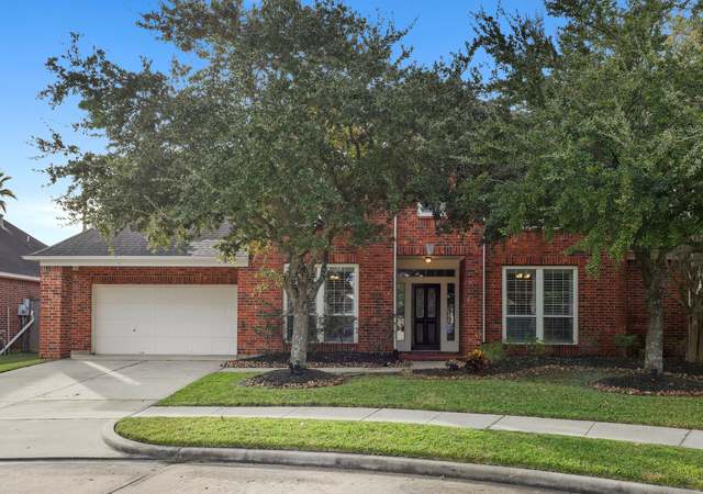 Photo of 2002 Baycliff Ct, Pearland, TX 77584