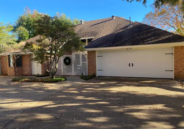 Photo of 3512 Ridglea Country Club Dr, Fort Worth, TX 76116