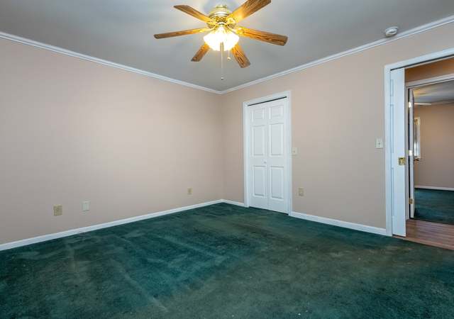 Photo of 108 Hickory Dr, Pickens, SC 29671-9416