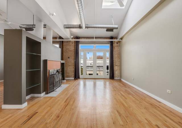 Photo of 5823 N Ravenswood Ave #202, Chicago, IL 60660