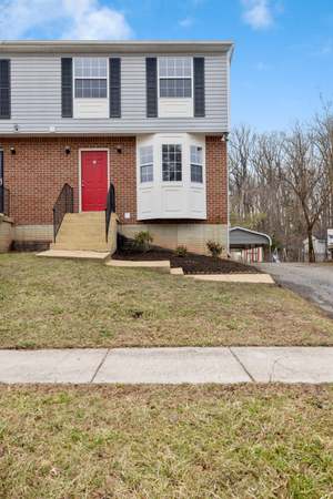 Photo of 912 Central Hls, Landover, MD 20785