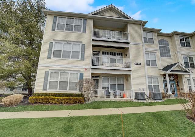 Photo of 547 Saint Andrews Pl, Manalapan, NJ 07726