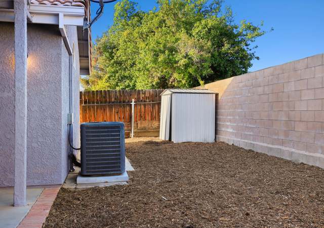 Photo of 976 Burton St, Hemet, CA 92545
