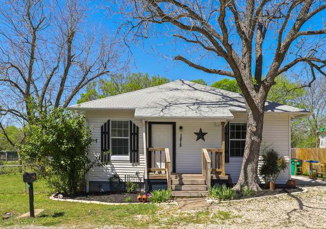 Photo of 1215 Porter St, Taylor, TX 76574