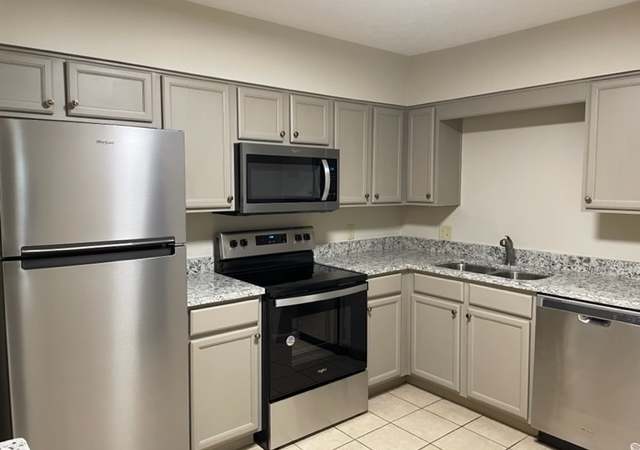 Property at 1505 La Fontenay Ct, Louisville, KY 40223, 2 beds, 2 baths