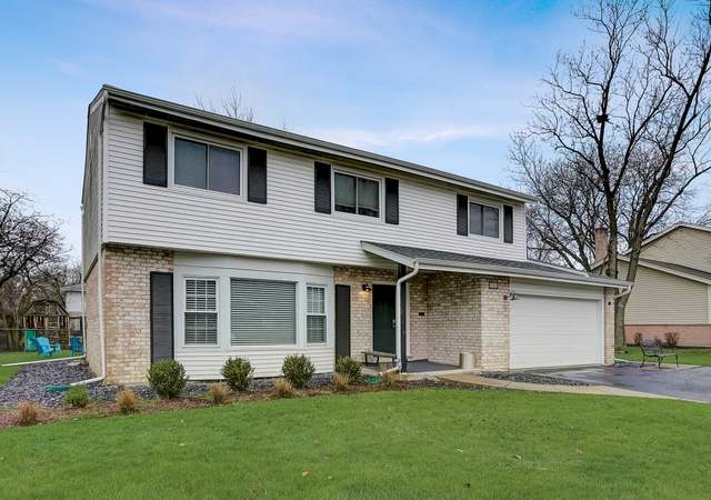 Photo of 2633 Woodlawn Rd, Northbrook, IL 60062