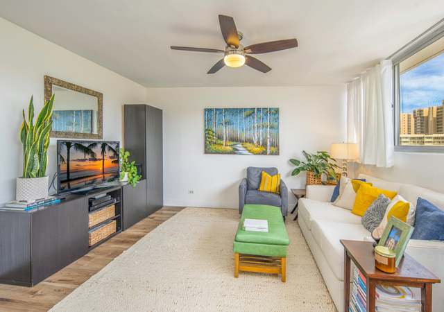 Photo of 5180 Likini St #304, Honolulu, HI 96818