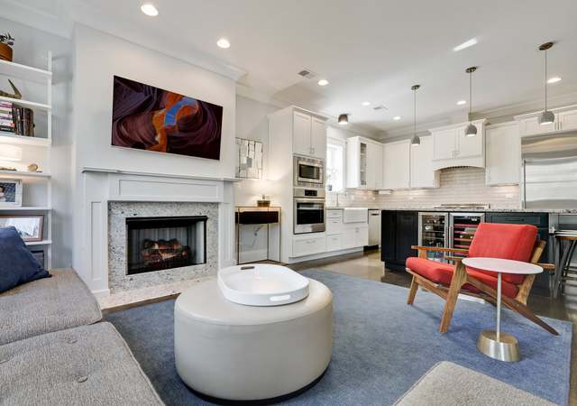 Photo of 1455 W Carmen Ave #3, Chicago, IL 60640