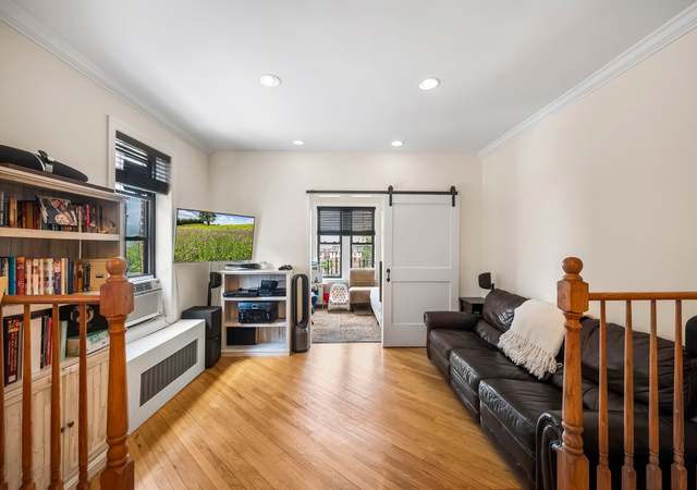 Photo of 7814 Austin St Unit 5A, Forest Hills, NY 11375