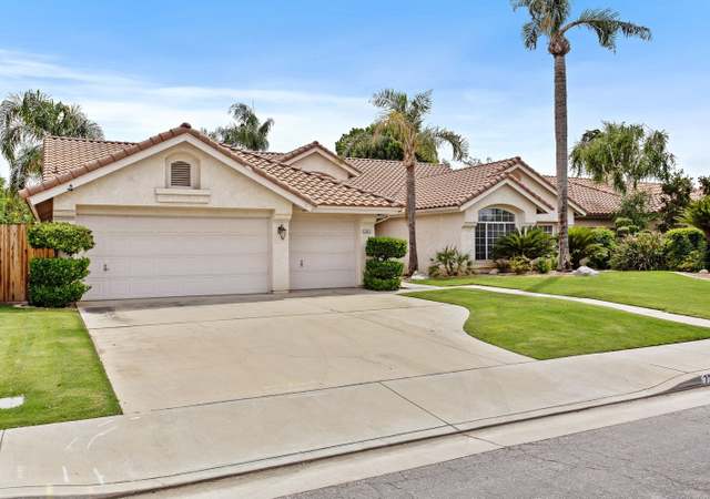 Photo of 7317 Calle Los Manzanos, Bakersfield, CA 93309
