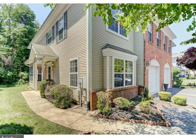 Photo of 176 Fountayne Ln, Lawrenceville, NJ 08648
