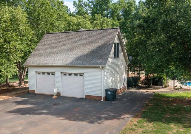 Photo of 2731 Tigerville Rd, Travelers Rest, SC 29690