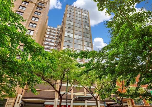 Photo of 3110 N Sheridan Rd #703, Chicago, IL 60657