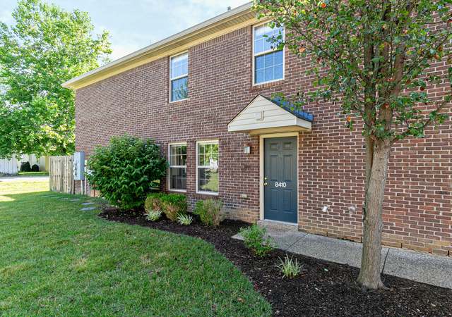 Photo of 8410 Grand Trevi Dr, Louisville, KY 40228