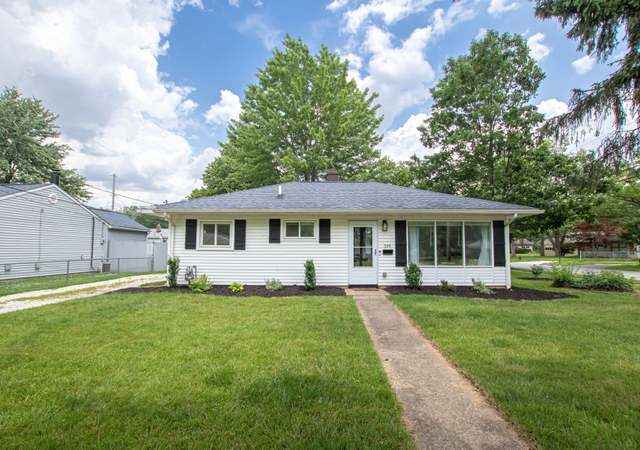 Photo of 399 Edgewood Dr, Berea, OH 44017