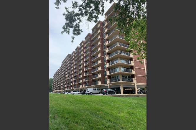 condos for sale in arlington va 22202