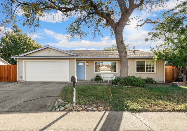 Photo of 207 Briarcliff Dr, Folsom, CA 95630