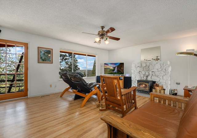 Photo of 2900 Observatory Dr, Camino, CA 95709