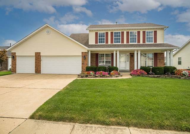 Photo of 4 Kelso Dr, St Charles, MO 63301
