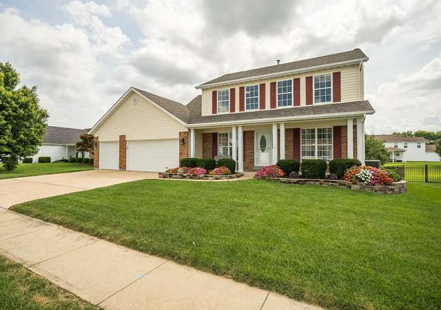 Photo of 4 Kelso Dr, St Charles, MO 63301