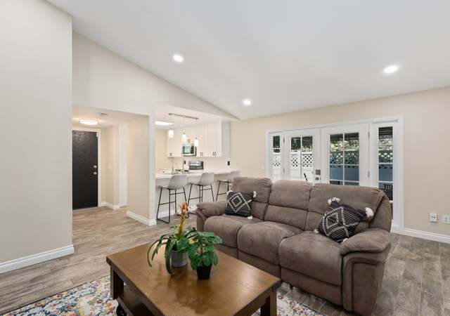 Photo of 222 Crestview Gln, Escondido, CA 92026