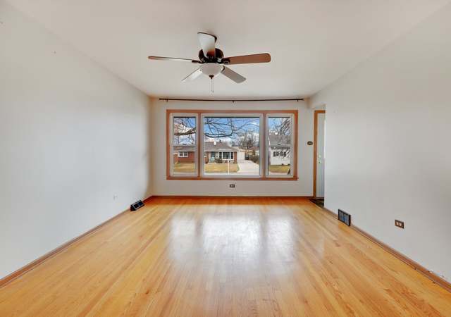 Photo of 530 Clayton Rd, Hillside, IL 60162