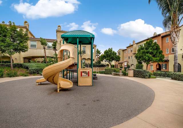 Photo of 327 Bishop Dr, San Marcos, CA 92078