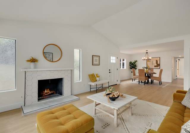 Photo of 4112 Beach Bluff Rd, Carlsbad, CA 92008