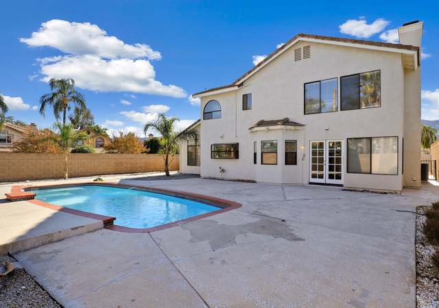Photo of 15074 Heather Ln, Lake Elsinore, CA 92530